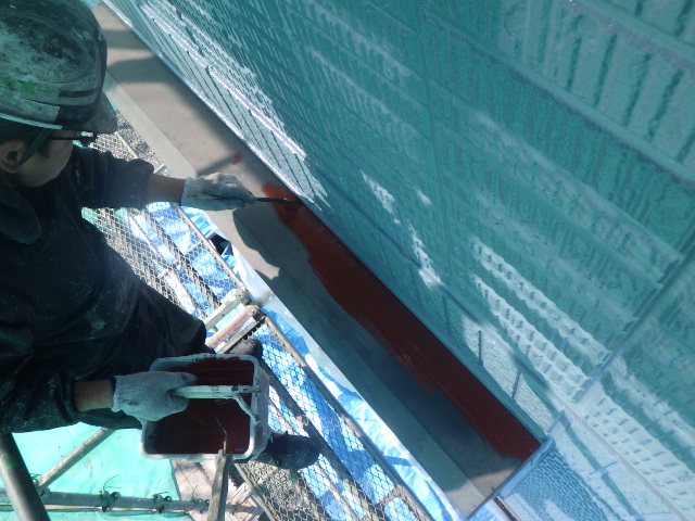 役物の下塗り塗装中です