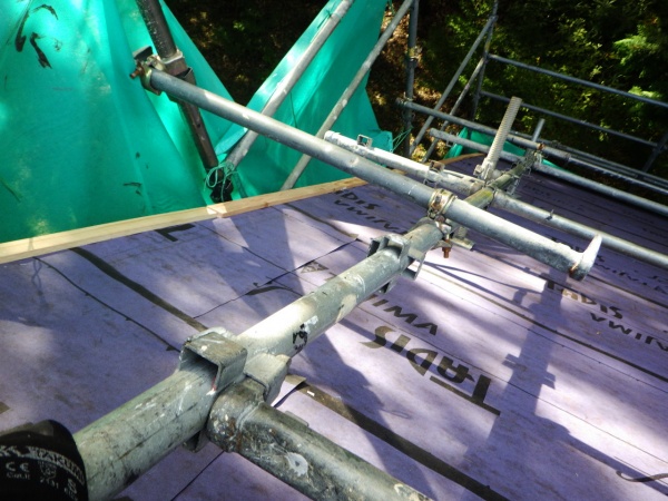 ケラバ包み板金下地の取り付け終了です