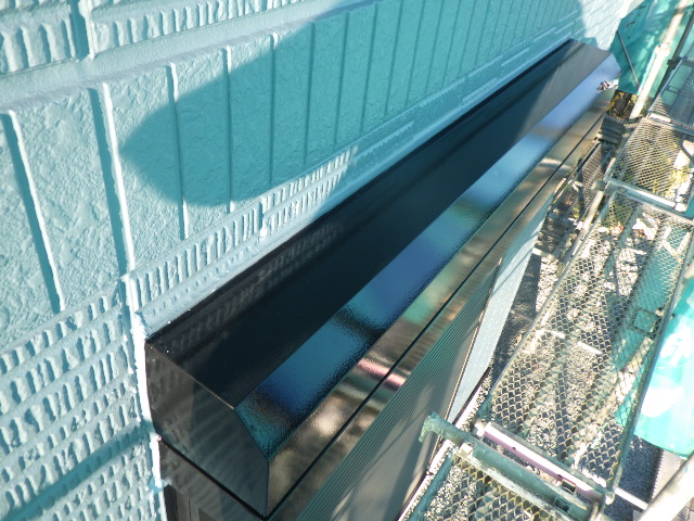 付帯部の上塗り終了です