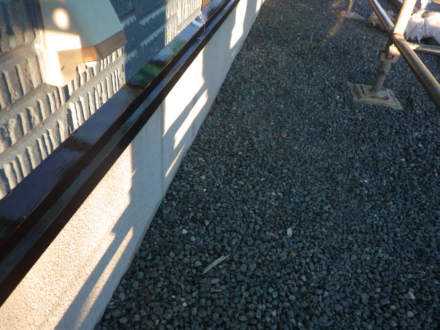 付帯部の上塗り終了です