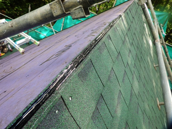 北面の貼り終わりです