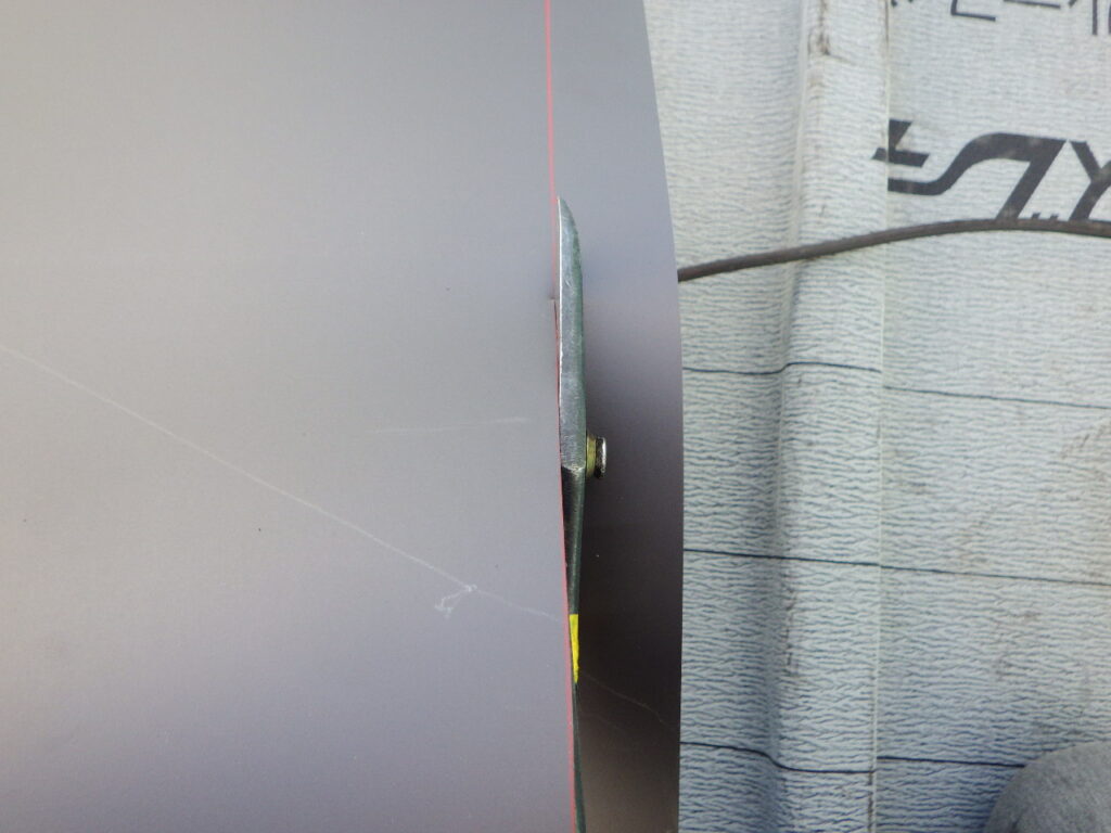 軒先側の加工中です