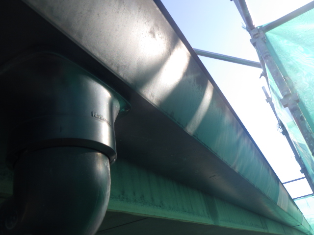 施工前の雨樋の状態です