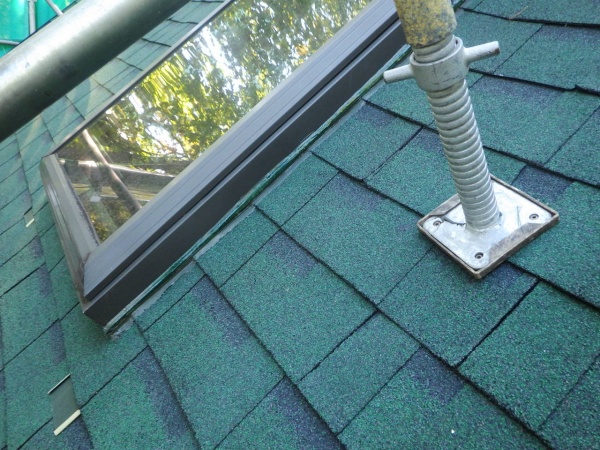 窓周りのシーリング終了です