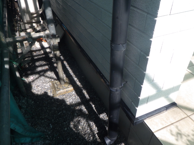 洗浄後の土台水切りの状態です