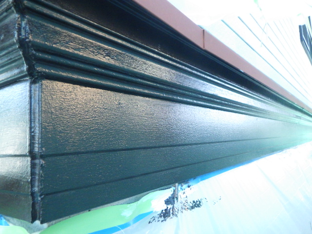 幕板の上塗りが終了しました