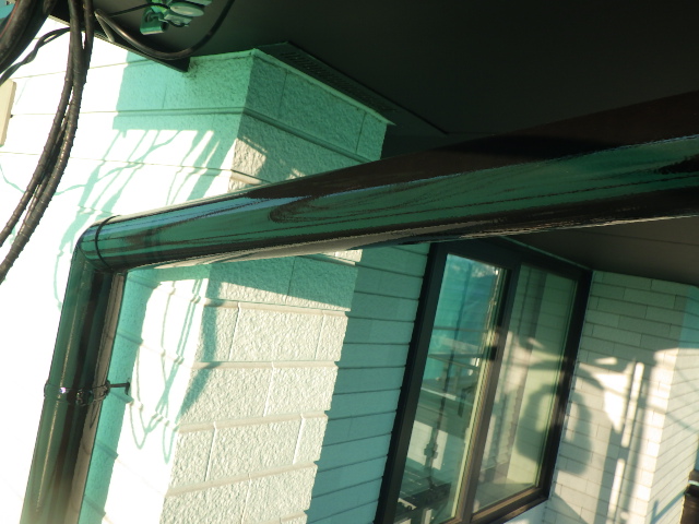 雨樋の上塗り終了です