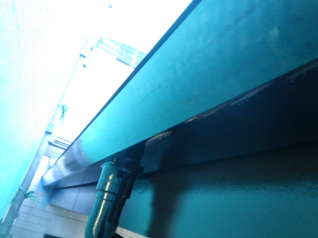 雨樋の上塗り終了です