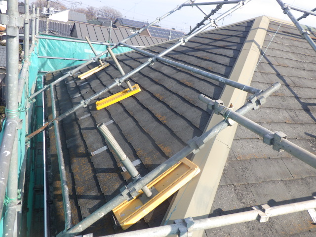 大屋根西面の施工前です