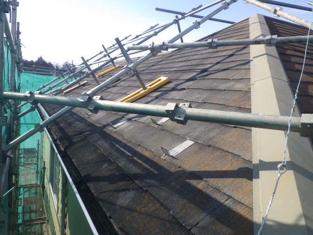 大屋根東面の施工前です