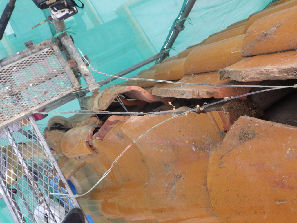 瓦の取り外し終了です