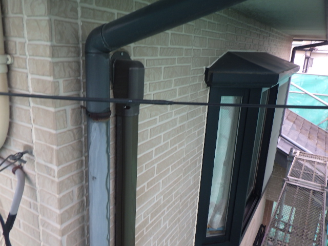 上段窓周りの施工前です