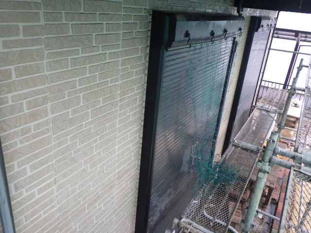 下段シャッター周りの施工前です