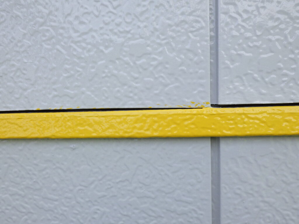 見切り材塗装の終了です