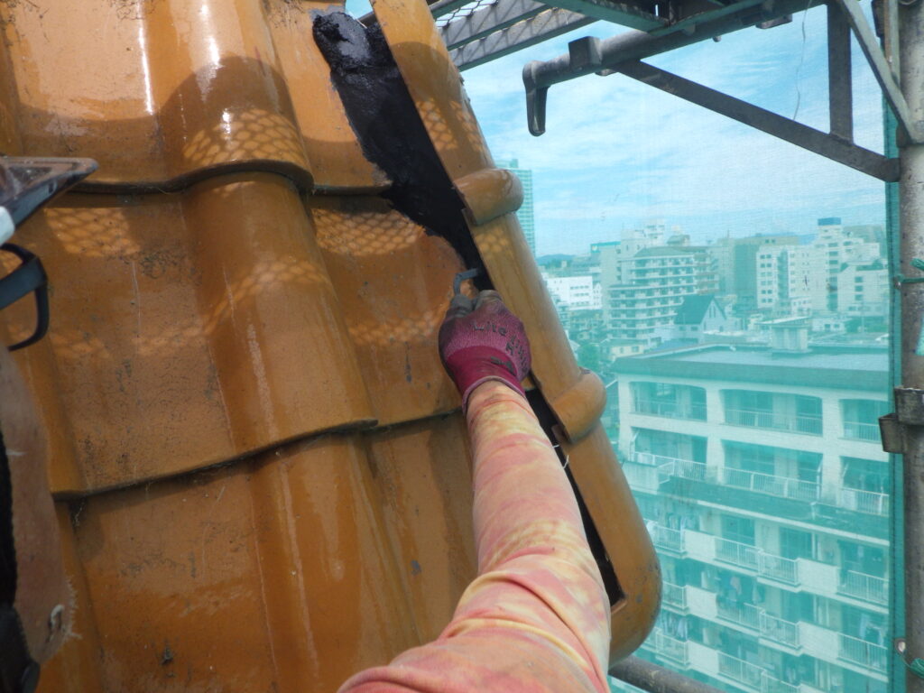 台面の成型中です