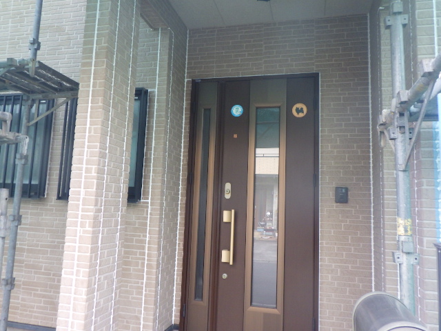 下段のシーリング打ち替えが終了しました