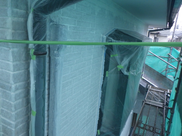 ２回目の軒天塗装が終了しました