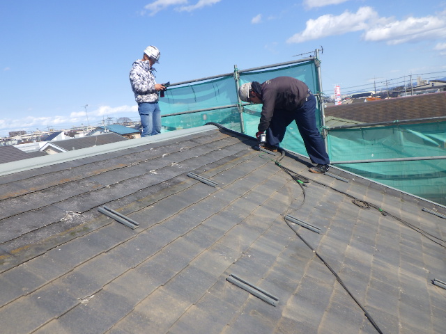 モジュール金具の取り外し中です