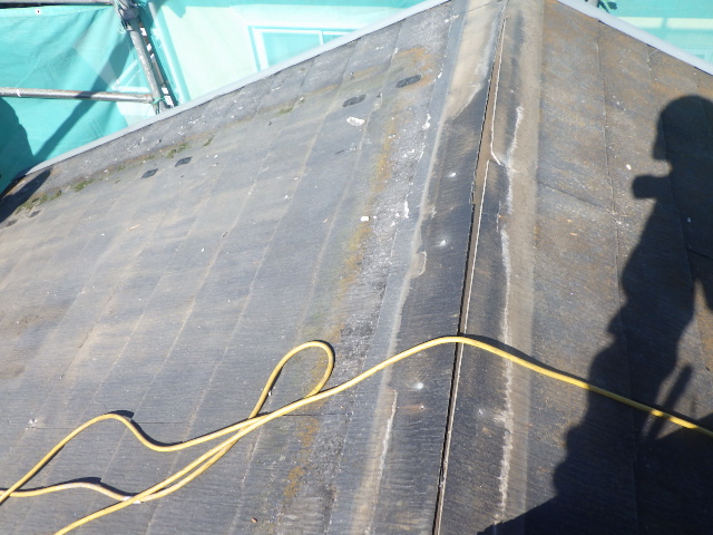 棟板金を取り外しました