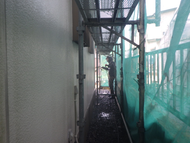 高圧洗浄中です