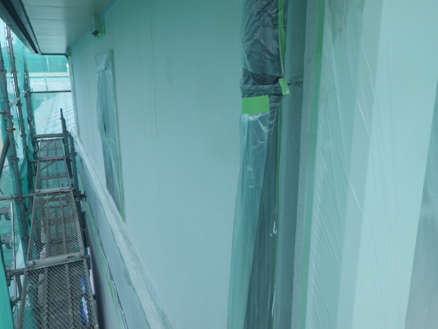 下塗り塗装が終了しました