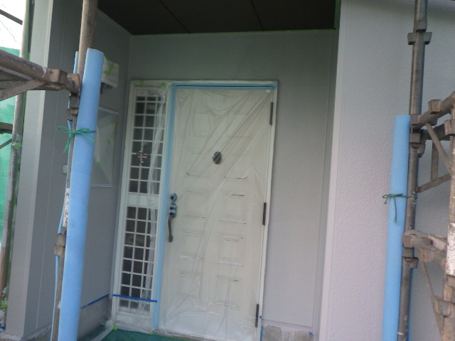 下段の中塗り終了です