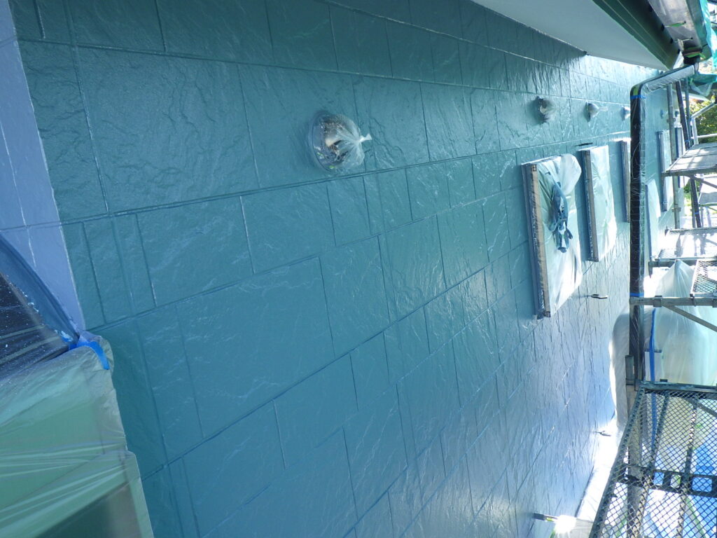 外壁上塗り塗装終了です