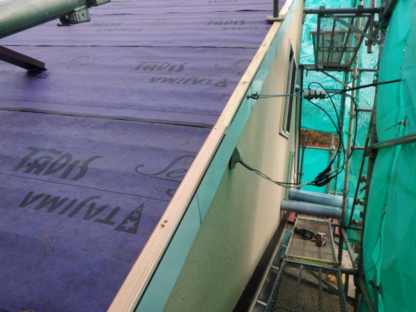 板金下地の取り付け終了です