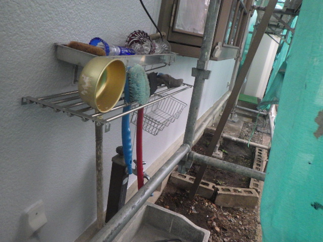 養生の剥がし終了です