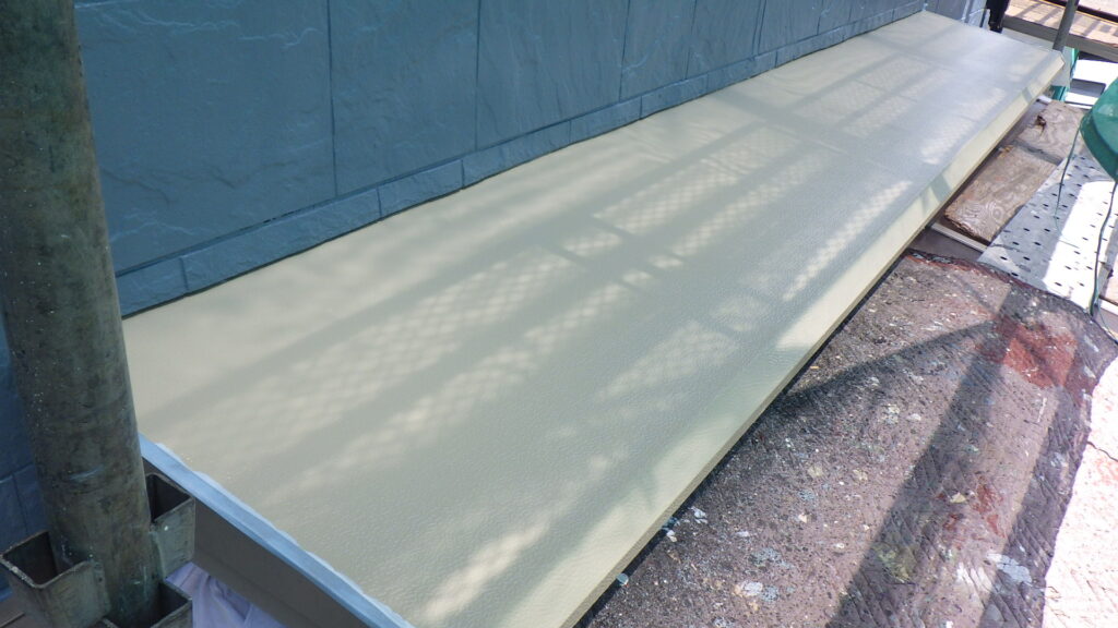 霧よけ天板の中塗り終了です