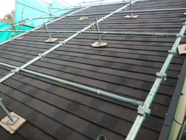 北面のルーフ貼りが終了しました