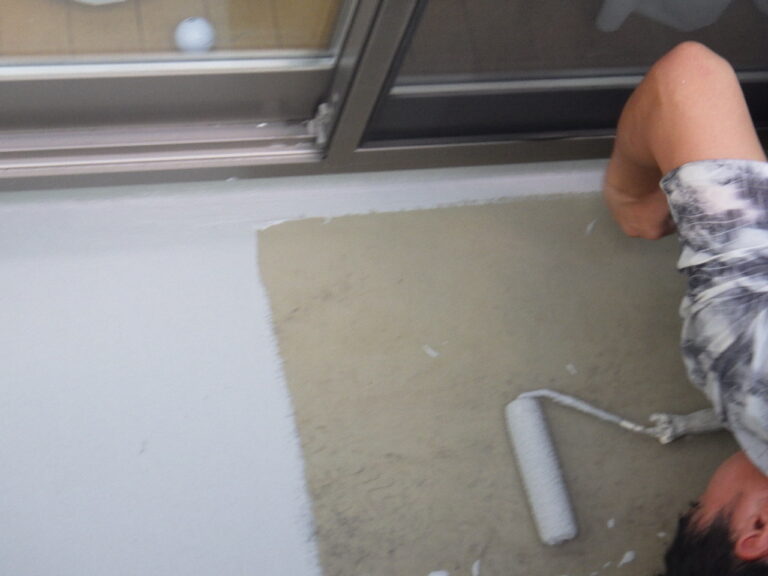 ベランダ床防水１回目