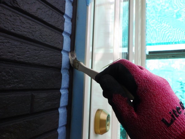 プライマー塗布中です