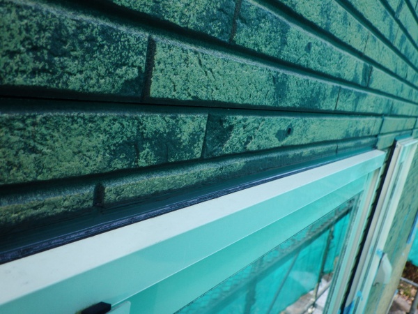 窓周りの打ち増しが終了です