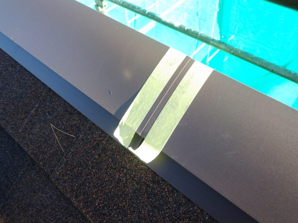 シーリング用養生をしました