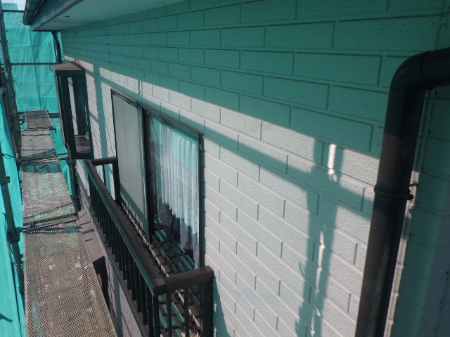 高圧洗浄前の上段外壁の状態です