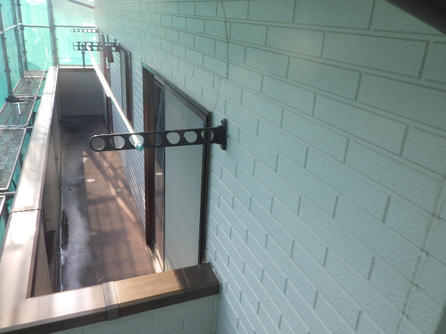 高圧洗浄後の上段外壁の状態です