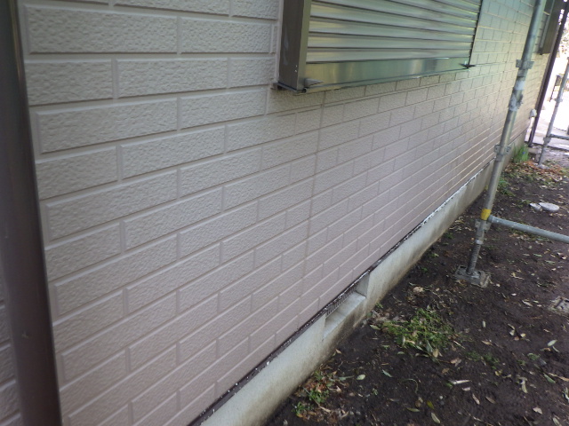 高圧洗浄後の下段外壁の状態です
