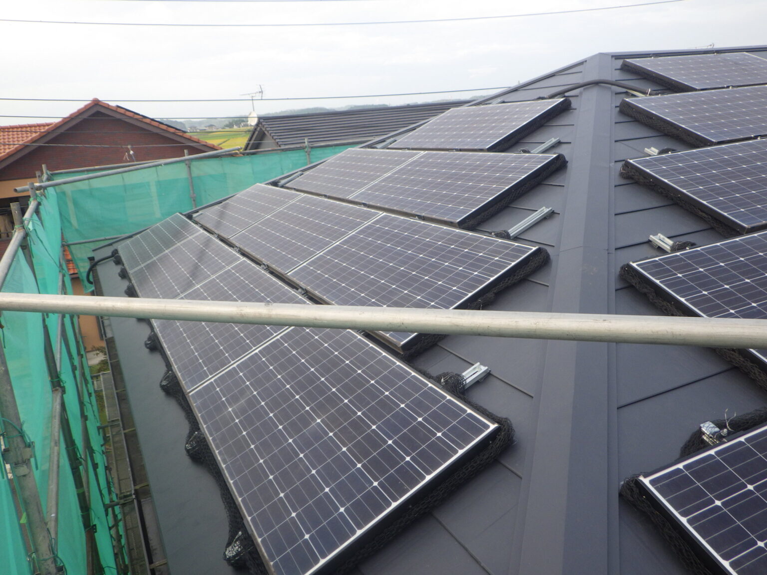 南面の完工です