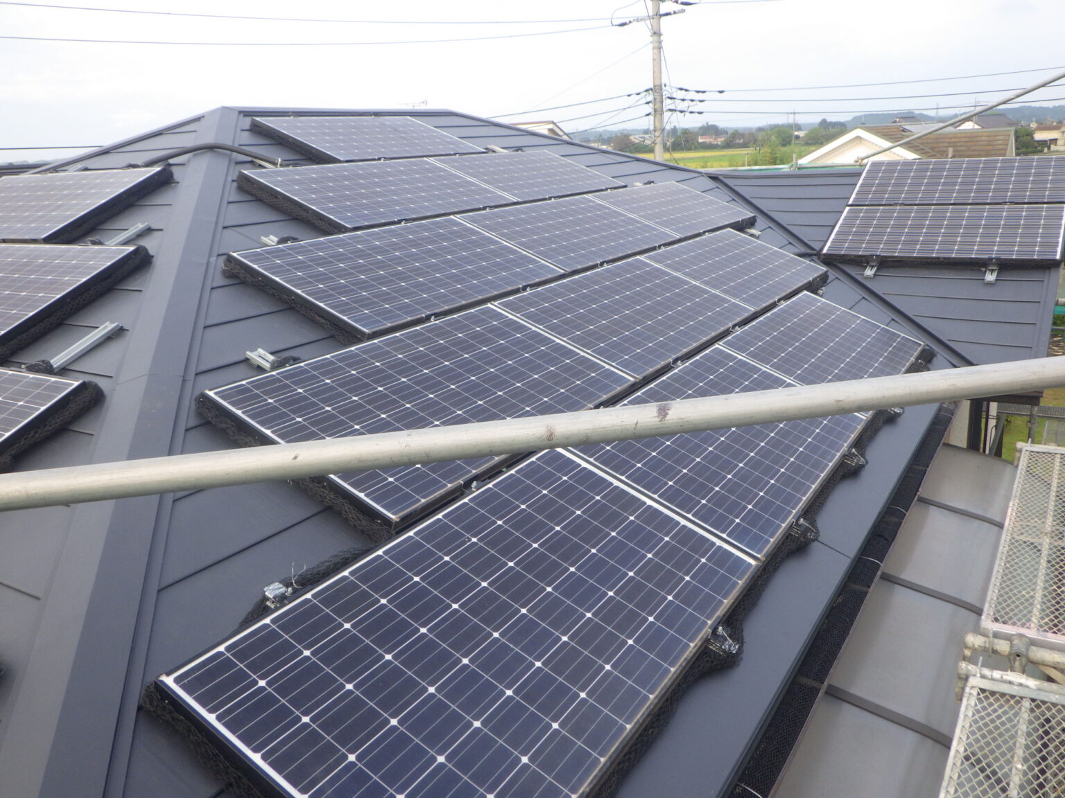 南面の完工です