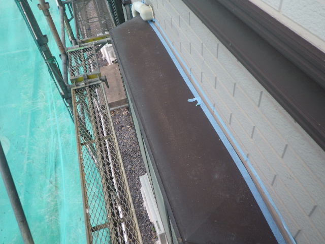 目地打ち替え用の養生終了です