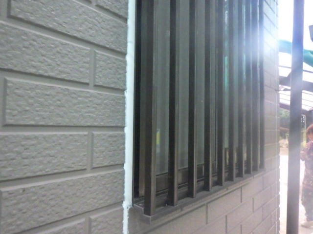 外壁目地のシーリング終了です