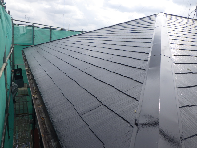 屋根上塗り塗装終了です