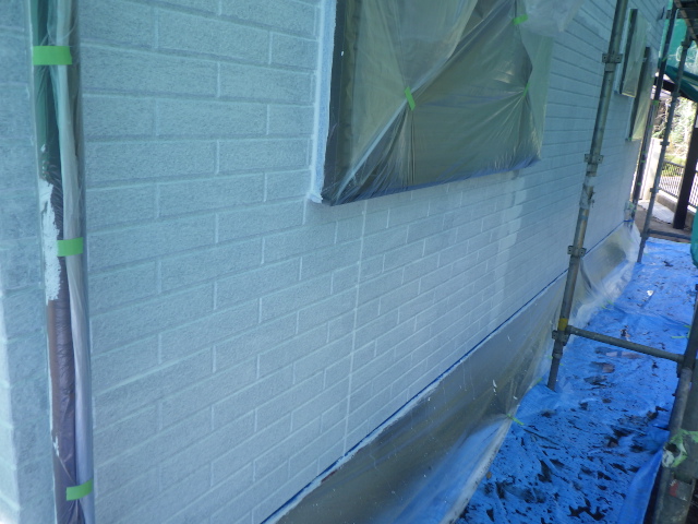 外壁下塗り塗装終了です