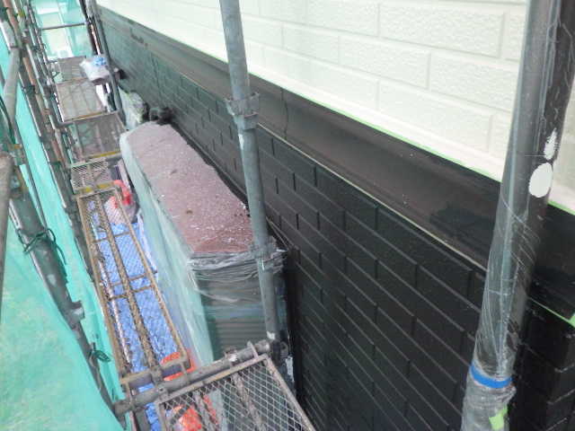 外壁の上塗り塗装終了です