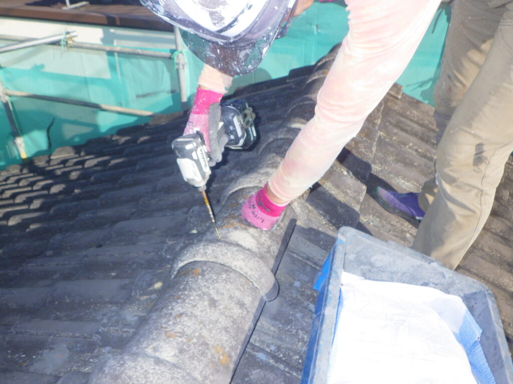 丸瓦を葺き直しました