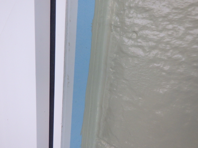 見切り線の補修中です