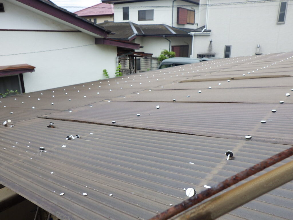 施工前のガレージ屋根の状態です