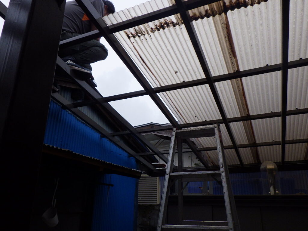 波板を撤去しました