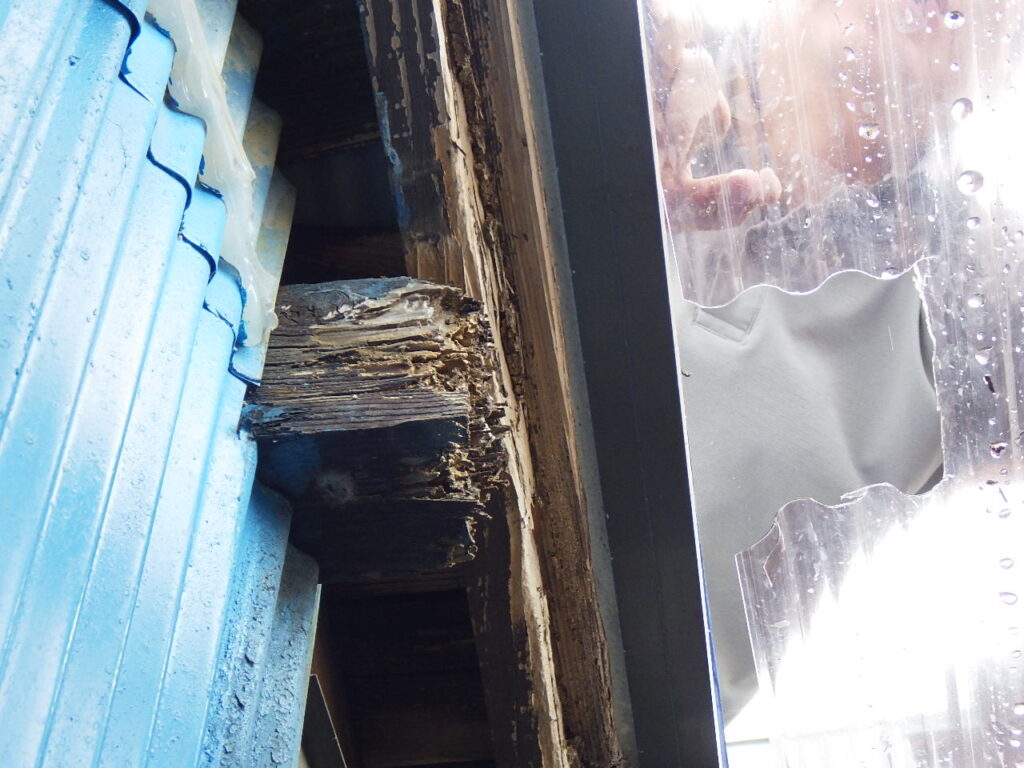 波板を加工しました